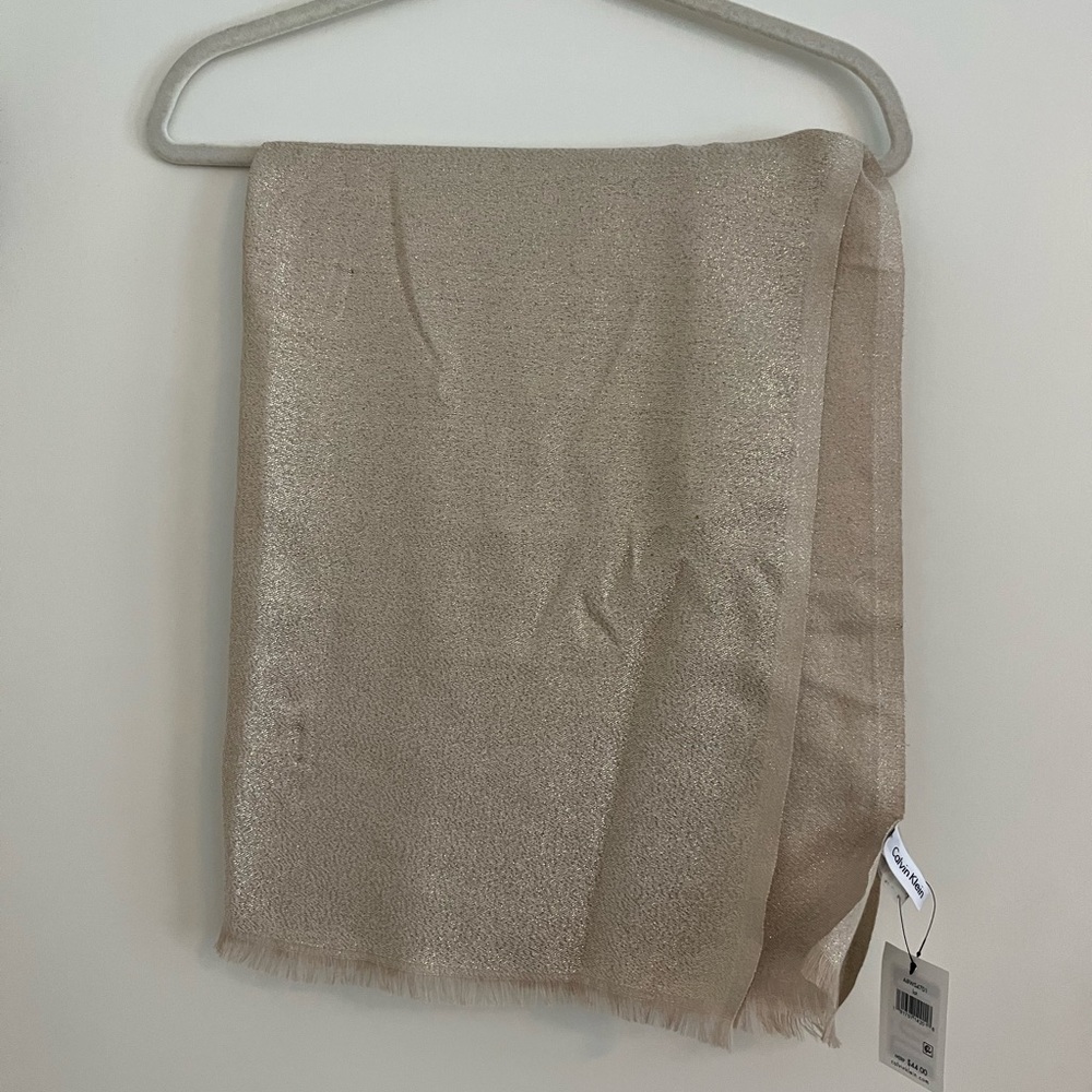 Oversize gold wrap Calvin Klein